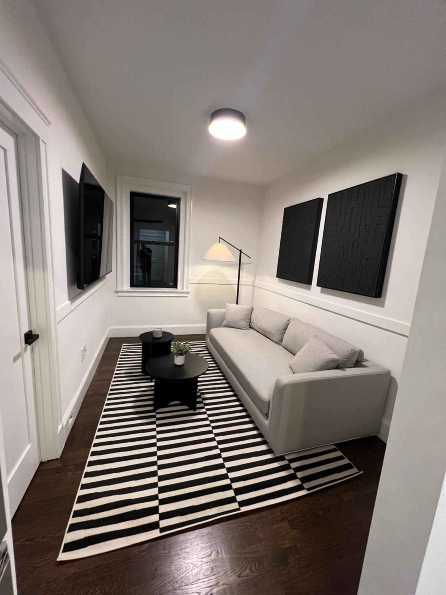 Modern Luxury In Apartment Quincy